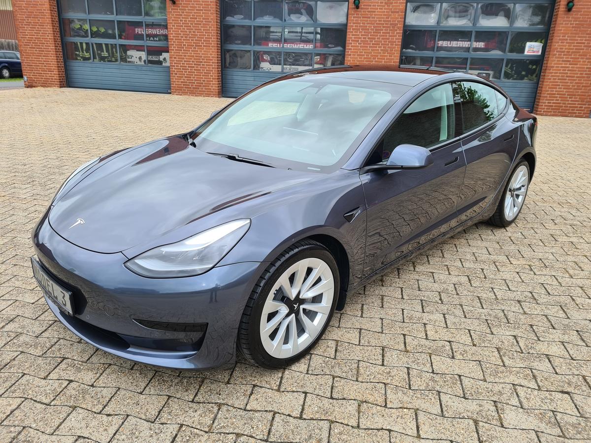 Tesla Model 3 SR + AP  Q2/2021 18Zoll China Modell  LFP Akku