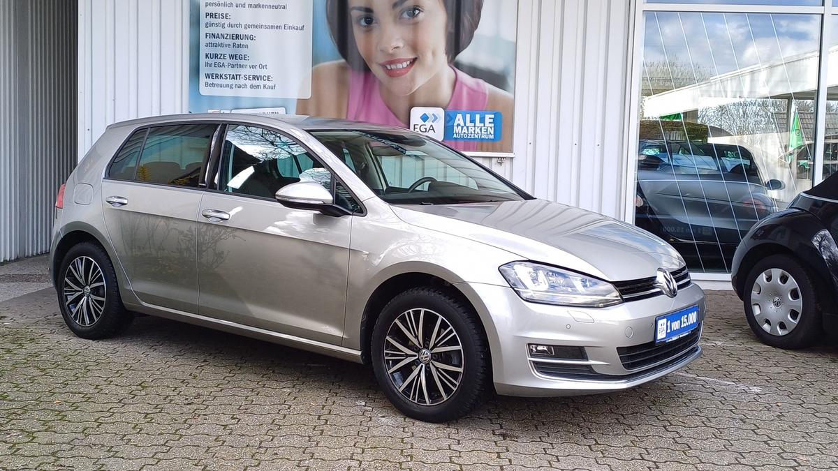 Volkswagen Golf VII 1.2 TSI Allstar NAVI*XENON*PDC*SHZ*TEMPO*ALU*PRIVAC