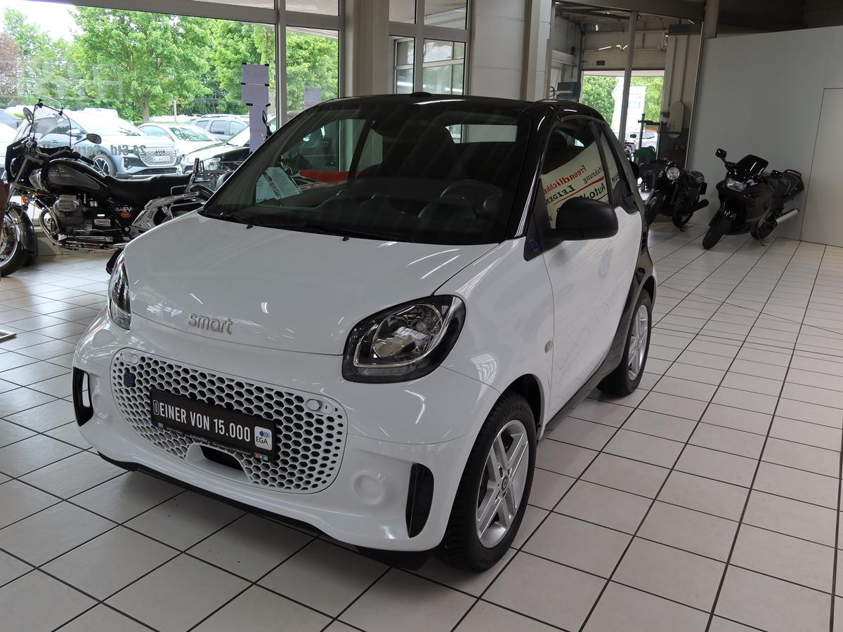 Smart ForTwo Cabrio*electric*Klima*SHZ*BTH*EPH*Schnellader*22KW*