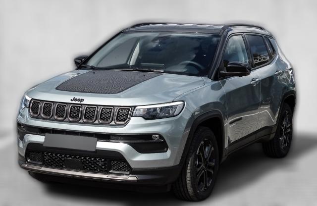 Jeep Compass Allrad Soundsystem LED ACC Apple CarPlay Android Auto Mehrzonenklima DAB