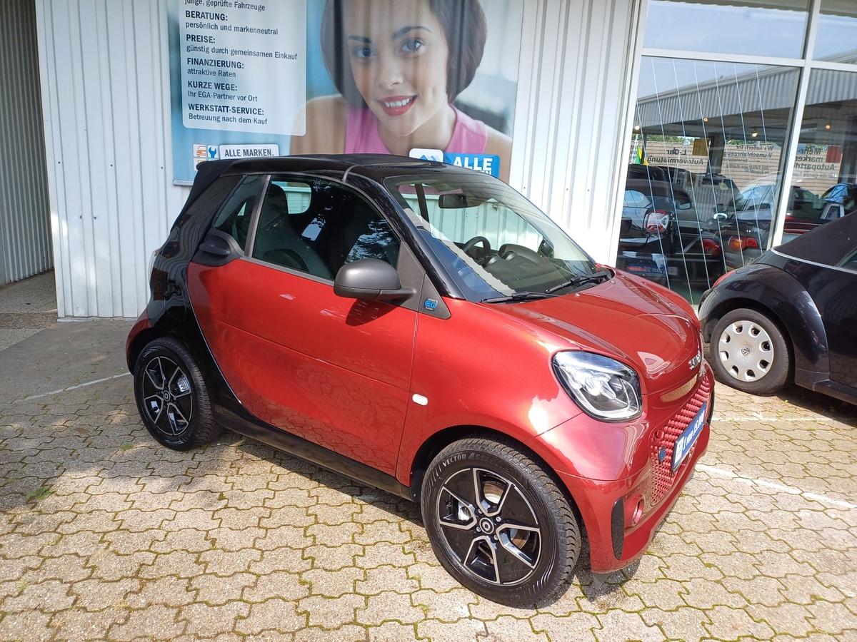 Smart ForTwo EQ cabrio Exclusive CAM MEDIA LED PDC SHZ ALU 22kW