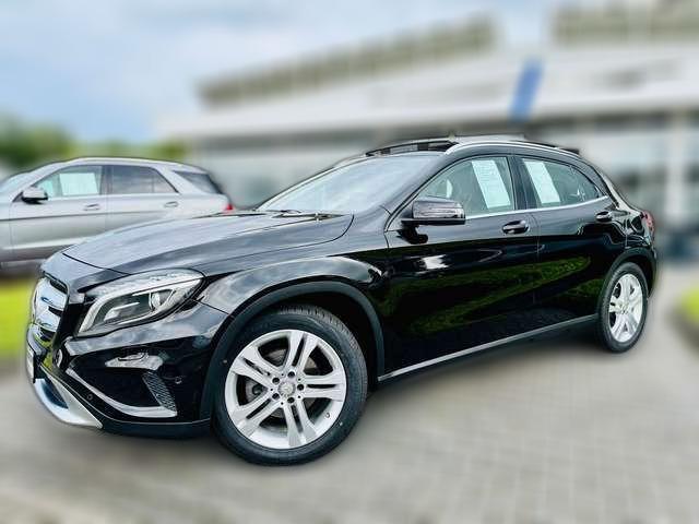 Mercedes-Benz GLA 200 URBAN, Autom., PTS, Bi-Xenon, Panodach, SHZ, EPH e