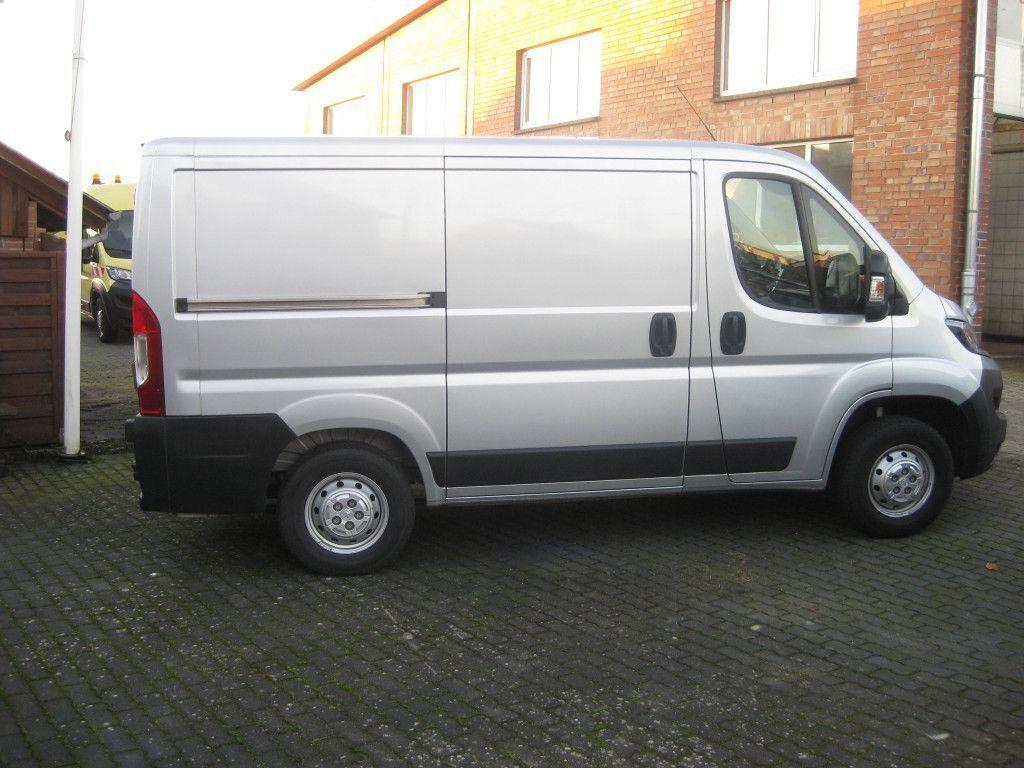 Peugeot Boxer 330 L1H1 Pro BlueHDi 140++WEBAST Standheiz